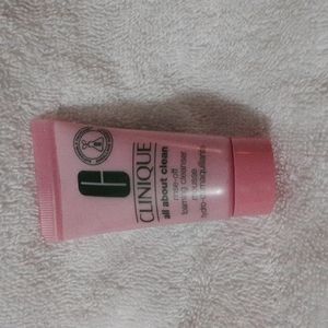 Clinique Foaming Face Wash